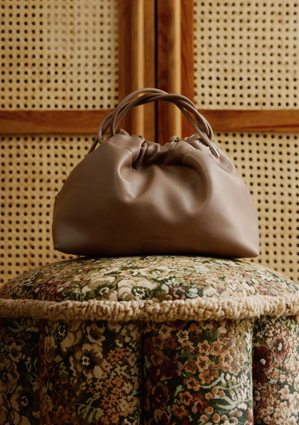 BOLSO BUCKET TAUPE