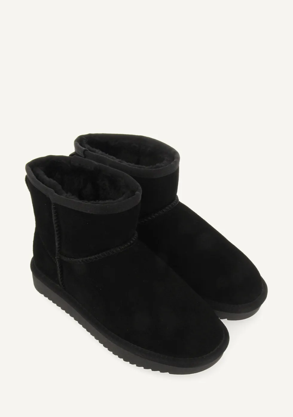 BOTAS AUSTRALIANAS COLOR NEGRO DE CAÑA MEDIA PARA MUJER GILLIAM