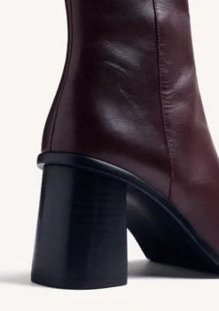 BOTINES BURDEOS PIEL TACHAS