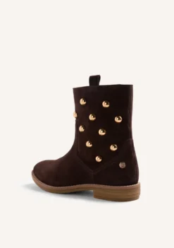 BOTINES CHOCOLATE PIEL TACHUELAS