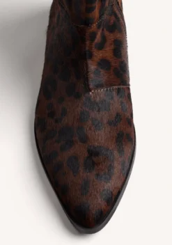 BOTINES ESTAMPADO ANIMAL PIEL