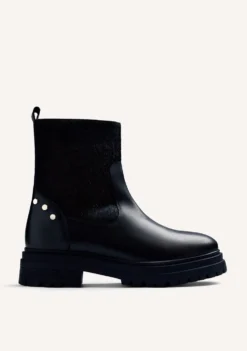 BOTINES NEGRO PIEL TACHAS