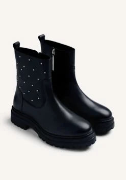 BOTINES NEGRO PIEL TACHAS