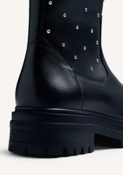 BOTINES NEGRO PIEL TACHAS
