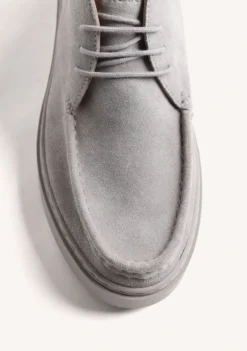 BOTINES WALLABEE GRIS PIEL