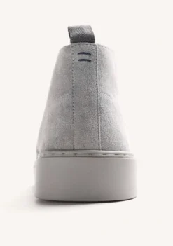 BOTINES WALLABEE GRIS PIEL
