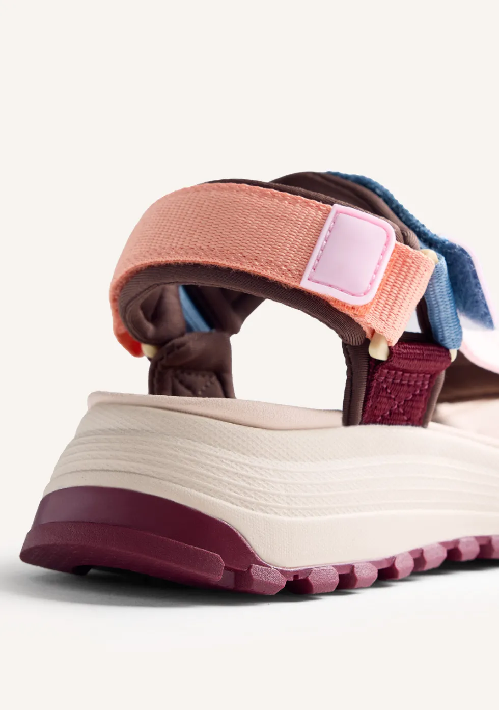 SANDALIAS CALIFORNIANAS MAZURI