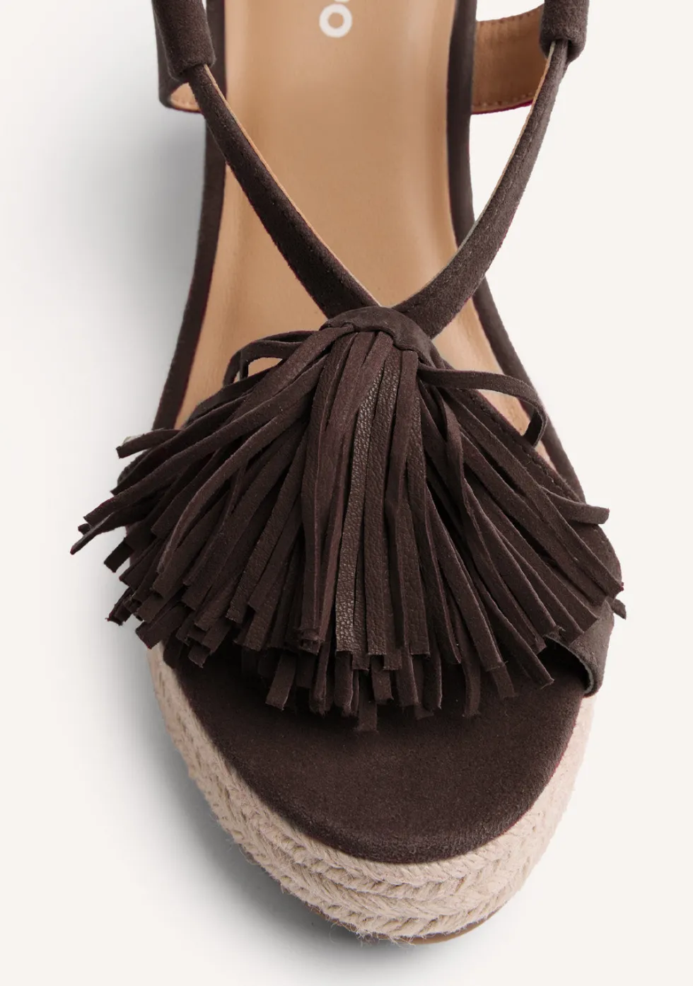 SANDALIAS CUÑA PIEL FLECOS KILOSA