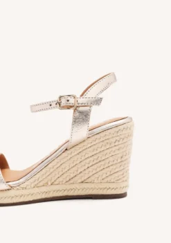 SANDALIAS CUÑA PIEL ZHEPE