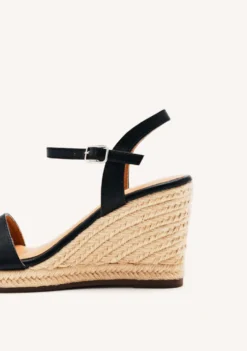 SANDALIAS CUÑA PIEL ZHEPE