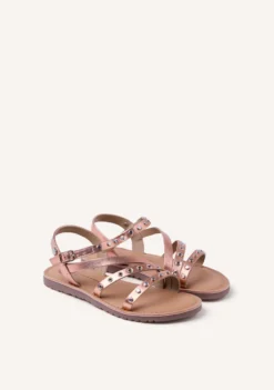 SANDALIAS PIEL BRILLO, TACHAS Y OLLADOS AWASI