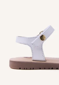 SANDALIAS PIEL FLORES GRADINA