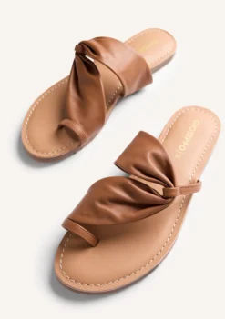 SANDALIAS PIEL KISERIAN