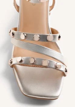 SANDALIAS TACÓN PIEL TACHAS KASULU