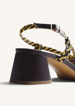 SANDALIAS TACÓN PIEL TRENZADA BORONGAN