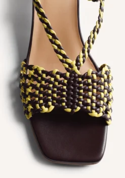 SANDALIAS TACÓN PIEL TRENZADA BORONGAN
