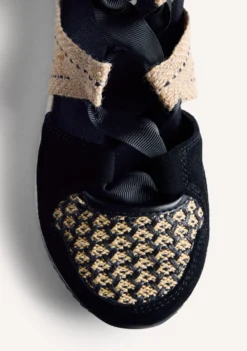 ZAPATILLAS ABIERTAS PIEL Y RAFIA CUÑA KIDIKA
