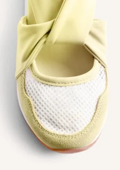 ZAPATILLAS ABIERTAS PIEL Y REJILLA CUÑA TUHELJ