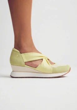 ZAPATILLAS ABIERTAS PIEL Y REJILLA CUÑA TUHELJ