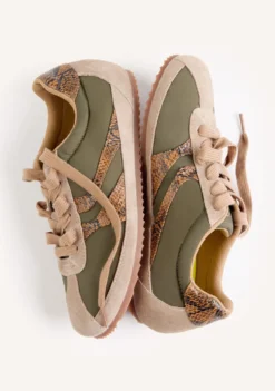 ZAPATILLAS CAQUI PIEL Y NYLON CUÑA