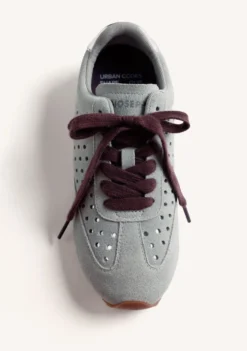 ZAPATILLAS GRIS PIEL BRILLO
