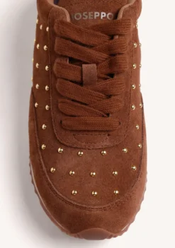 ZAPATILLAS MARRÓN TACHAS