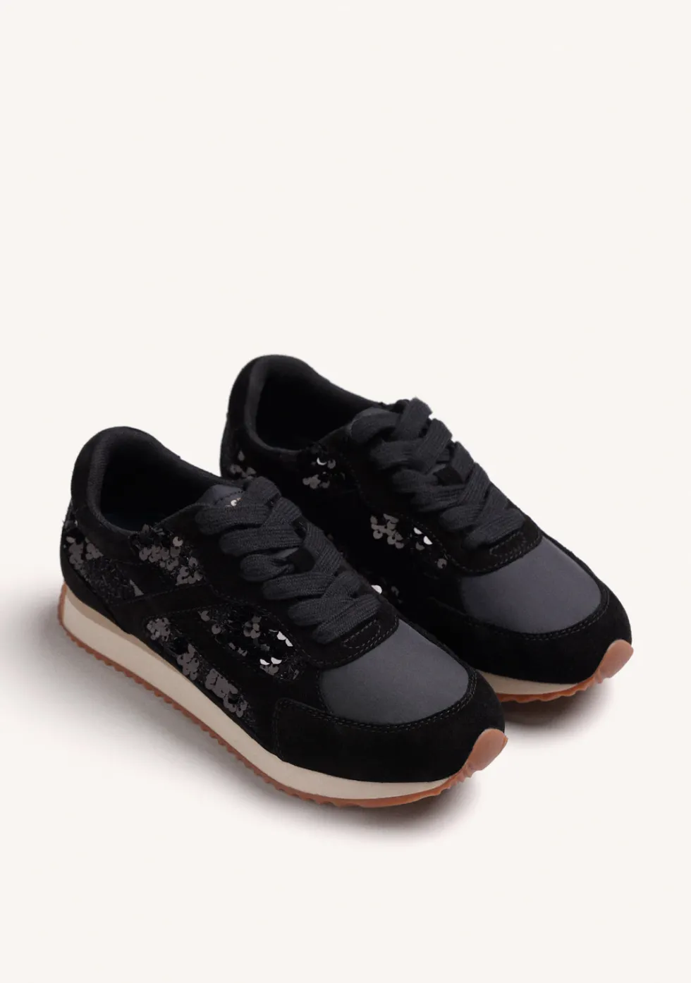 ZAPATILLAS NEGRO PIEL BRILLO