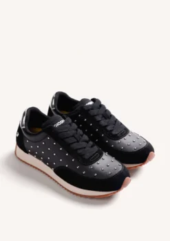 ZAPATILLAS NEGRO TACHAS