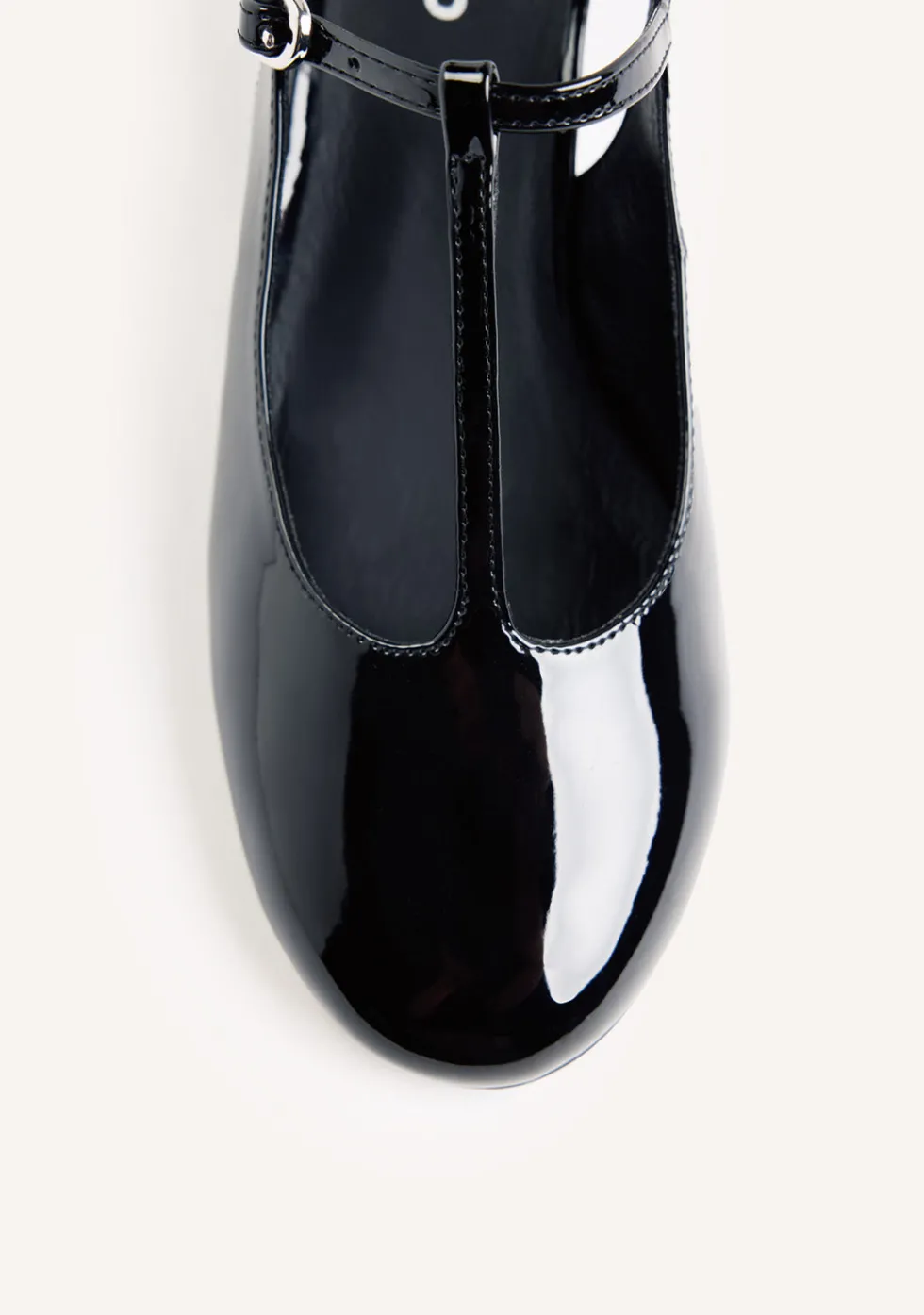 ZAPATOS MARY-JANE NEGRO EFECTO CHAROL