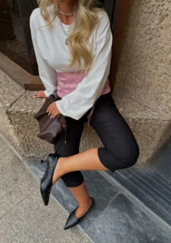 ZAPATOS TACÓN NEGRO TACHAS