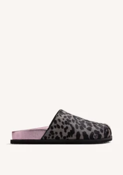 ZUECOS ESTAMPADO ANIMAL PIEL HEBILLA