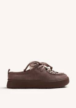 ZUECOS TAUPE PIEL ESTAMPADO ANIMAL